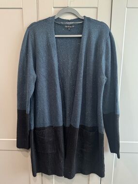 Love+Ellie Two-Tone Navy and Black Open Cardigan